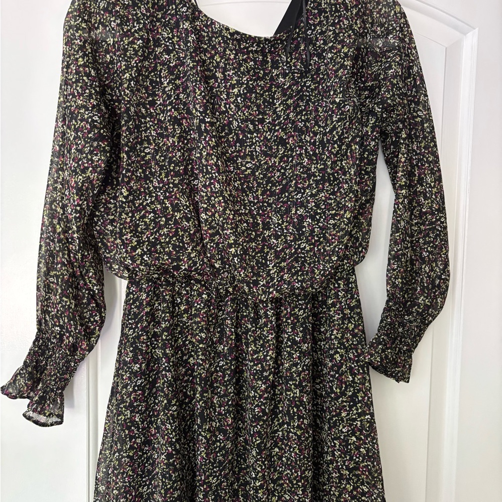Floral green shimmering dress